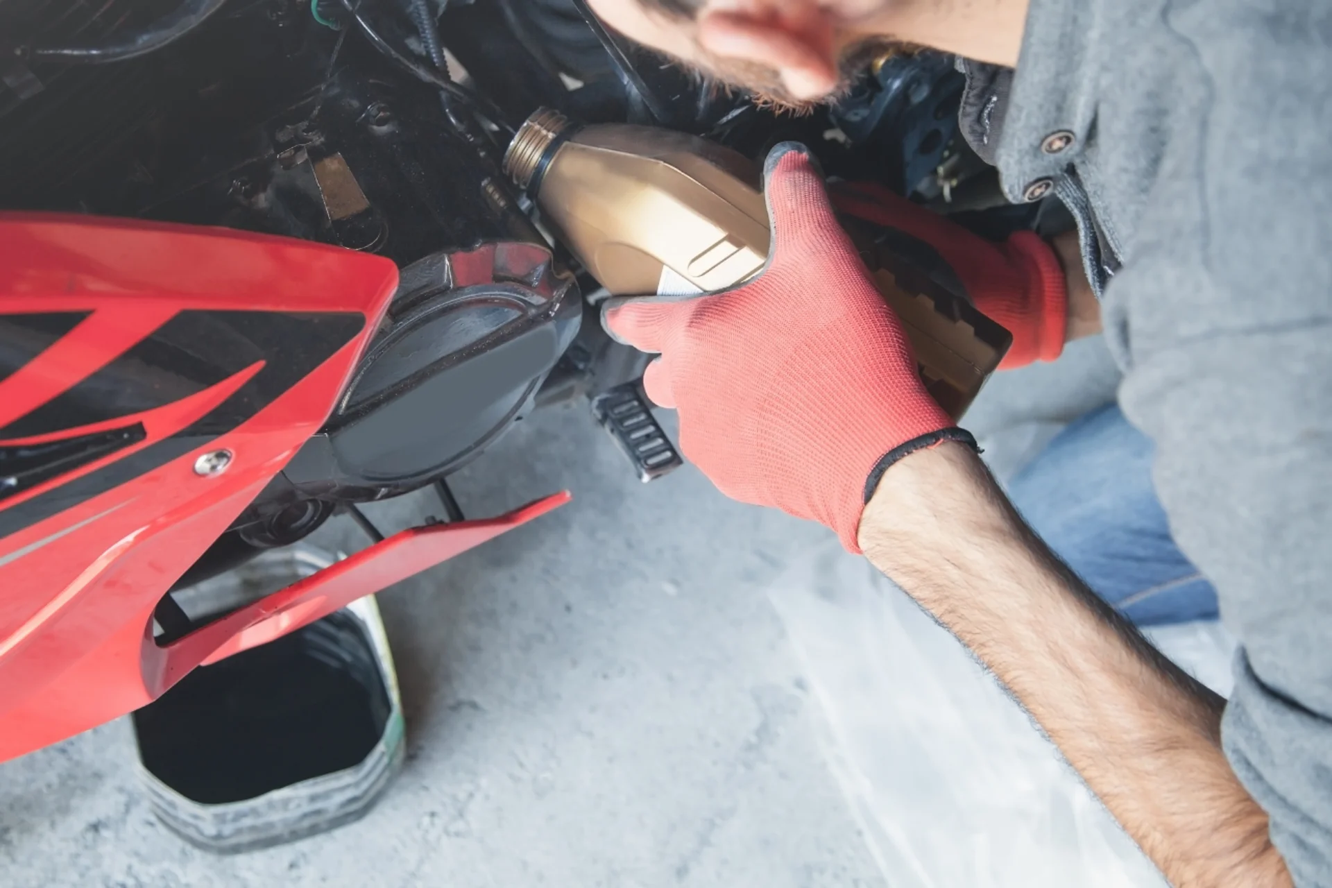 Bujía NGK Iridium IX CPR8EAGIX-9 para Bajaj, Honda y Yamaha